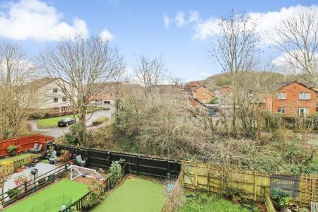 3 bedroom Town house to let in Greyhound Chase, Singleton, Ashford, TN23