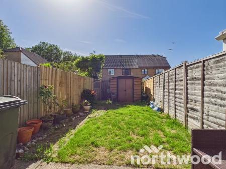 2 bedroom Terraced House for sale in Old Orchard, Ashford, Ashford, TN23