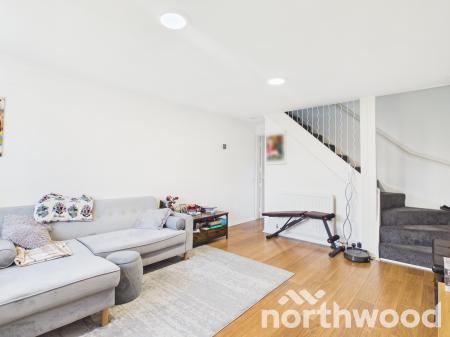 2 bedroom Terraced House for sale in Old Orchard, Ashford, Ashford, TN23