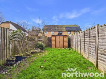 2 bedroom Terraced House for sale in Old Orchard, Ashford, Ashford, TN23
