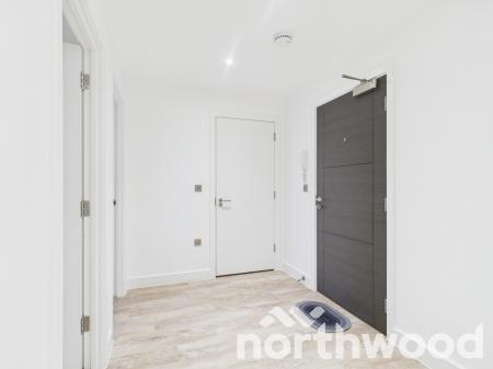 2 bedroom Flat to let in George Street, Ashford, TN23