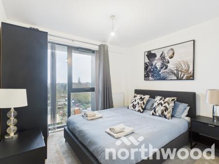 2 bedroom Flat to let in George Street, Ashford, TN23