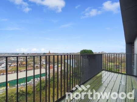 2 bedroom Flat to let in George Street, Ashford, TN23