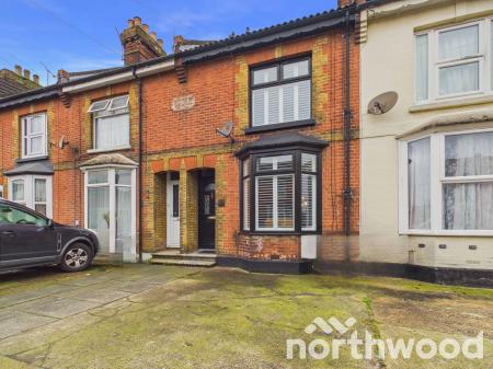 3 bedroom Terraced House for sale in Beaver Road, South Ashford, Ashford, TN23