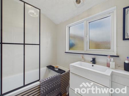 3 bedroom Terraced House for sale in Beaver Road, South Ashford, Ashford, TN23