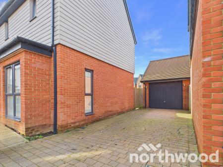3 bedroom Detached house for sale in Green Mews, Chilmington Green, Ashford, TN23