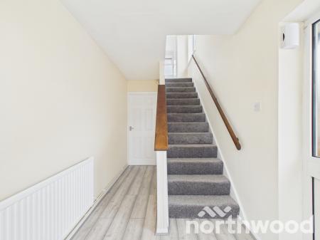 3 bedroom Semi-detached house to let in Cade Road, Ashford, Ashford, TN23