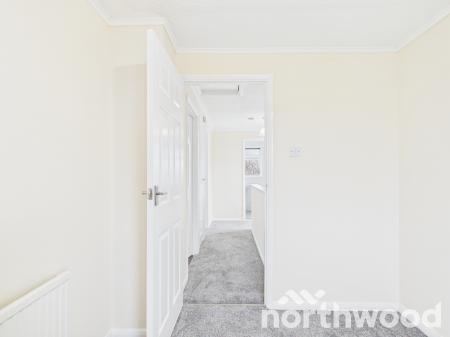 3 bedroom Semi-detached house to let in Cade Road, Ashford, Ashford, TN23