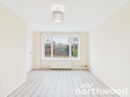 3 bedroom Semi-detached house to let in Cade Road, Ashford, Ashford, TN23