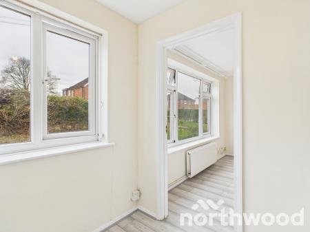 3 bedroom Semi-detached house to let in Cade Road, Ashford, Ashford, TN23