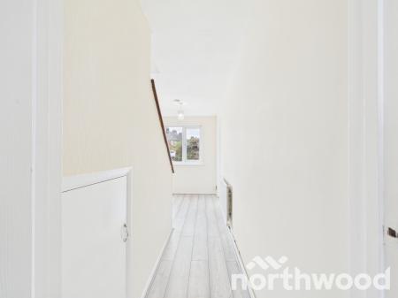 3 bedroom Semi-detached house to let in Cade Road, Ashford, Ashford, TN23