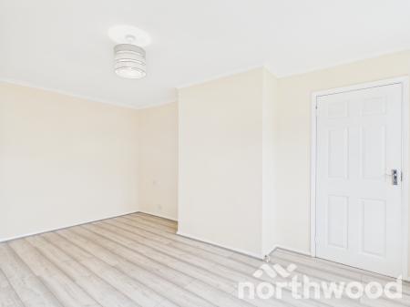 3 bedroom Semi-detached house to let in Cade Road, Ashford, Ashford, TN23