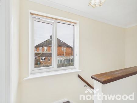 3 bedroom Semi-detached house to let in Cade Road, Ashford, Ashford, TN23