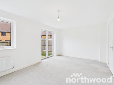 4 bedroom Semi-detached house to let in Heritage Road, Ashford, Ashford, TN25