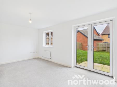 4 bedroom Semi-detached house to let in Heritage Road, Ashford, Ashford, TN25