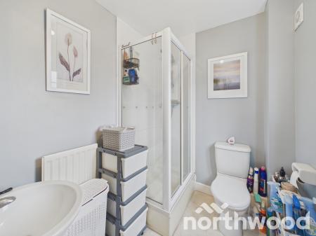 4 bedroom Town house for sale in Imperial Way, Singleton, Ashford, TN23