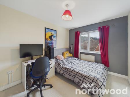 4 bedroom Town house for sale in Imperial Way, Singleton, Ashford, TN23