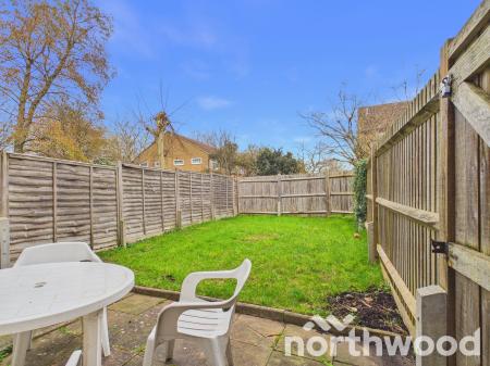 2 bedroom Terraced House for sale in Manorfield, Singleton, Ashford, TN23