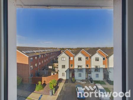 2 bedroom Flat for sale in Billington Grove, South Willesborough, Ashford, TN24