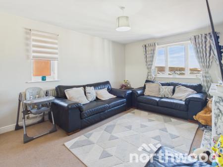 2 bedroom Flat for sale in Billington Grove, South Willesborough, Ashford, TN24