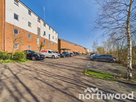 2 bedroom Flat for sale in Billington Grove, South Willesborough, Ashford, TN24