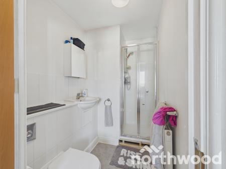2 bedroom Flat for sale in Billington Grove, South Willesborough, Ashford, TN24