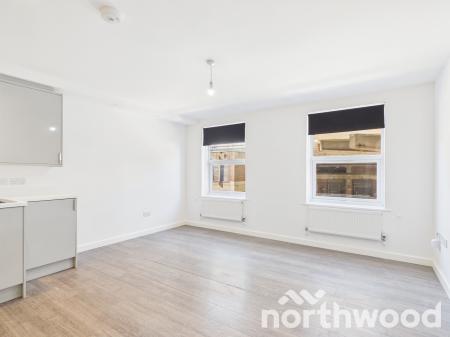 1 bedroom Flat to let in North Street, Town Centre, Ashford, TN24