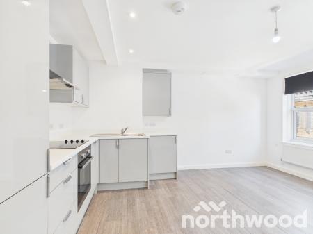 1 bedroom Flat to let in North Street, Town Centre, Ashford, TN24