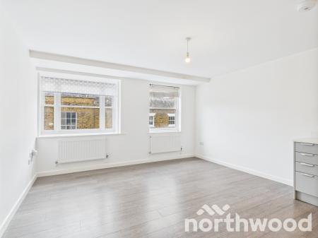 1 bedroom Flat to let in North Street, Town Centre, Ashford, TN24