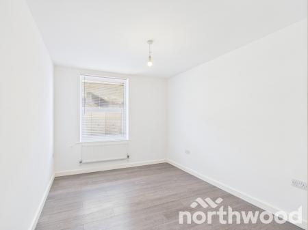 1 bedroom Flat to let in North Street, Town Centre, Ashford, TN24