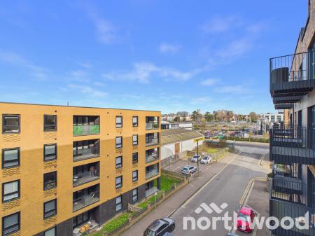 2 bedroom Apartment for sale in George Street, Town Centre, Ashford, TN23