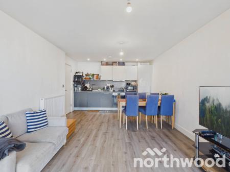 2 bedroom Apartment for sale in George Street, Town Centre, Ashford, TN23