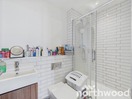 2 bedroom Apartment for sale in George Street, Town Centre, Ashford, TN23