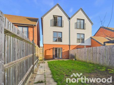3 bedroom Town house for sale in Woodland Rise, Chilmington Green, Ashford, TN23