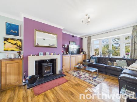 2 bedroom Bungalow for sale in Hornash Lane, Shadoxhurst, TN26