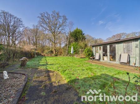 2 bedroom Bungalow for sale in Hornash Lane, Shadoxhurst, TN26