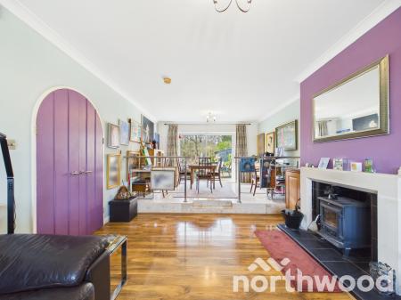 2 bedroom Bungalow for sale in Hornash Lane, Shadoxhurst, TN26