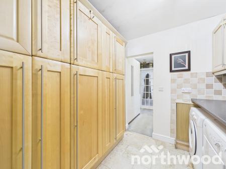 2 bedroom Bungalow for sale in Hornash Lane, Shadoxhurst, TN26