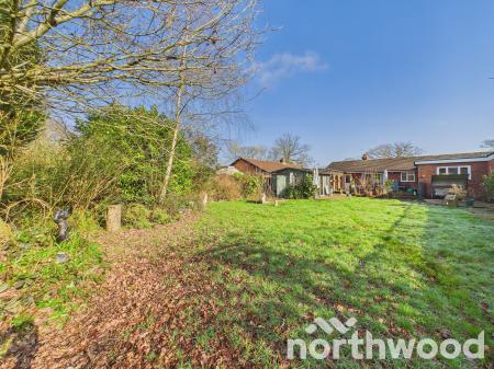 2 bedroom Bungalow for sale in Hornash Lane, Shadoxhurst, TN26