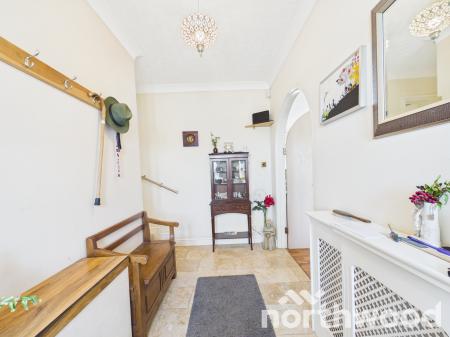 2 bedroom Bungalow for sale in Hornash Lane, Shadoxhurst, TN26