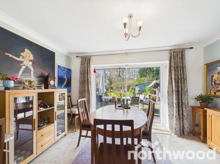 2 bedroom Bungalow for sale in Hornash Lane, Shadoxhurst, TN26