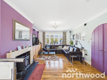 2 bedroom Bungalow for sale in Hornash Lane, Shadoxhurst, TN26