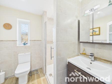 2 bedroom Bungalow for sale in Hornash Lane, Shadoxhurst, TN26