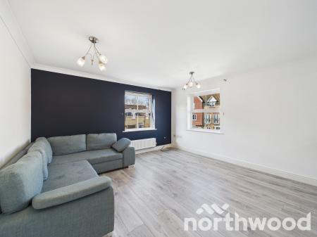 2 bedroom Flat for sale in Hurst Road, Kennington, Ashford, TN24