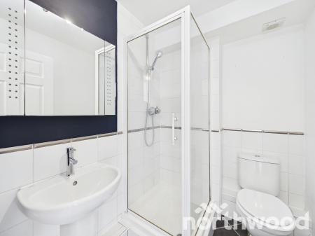 2 bedroom Flat for sale in Hurst Road, Kennington, Ashford, TN24