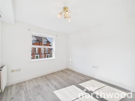2 bedroom Flat for sale in Hurst Road, Kennington, Ashford, TN24