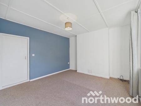 2 bedroom Terraced House for sale in The Street, Newington, Folkestone, CT18