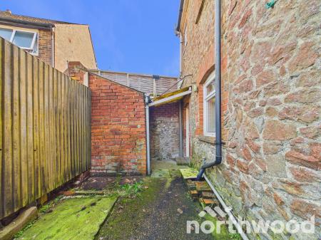 2 bedroom Terraced House for sale in The Street, Newington, Folkestone, CT18
