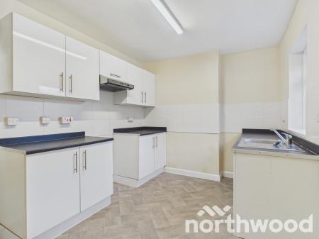 2 bedroom Terraced House for sale in The Street, Newington, Folkestone, CT18