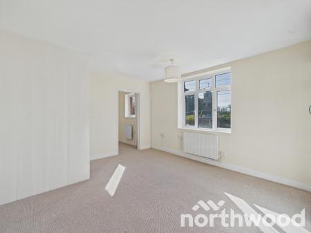 2 bedroom Terraced House for sale in The Street, Newington, Folkestone, CT18
